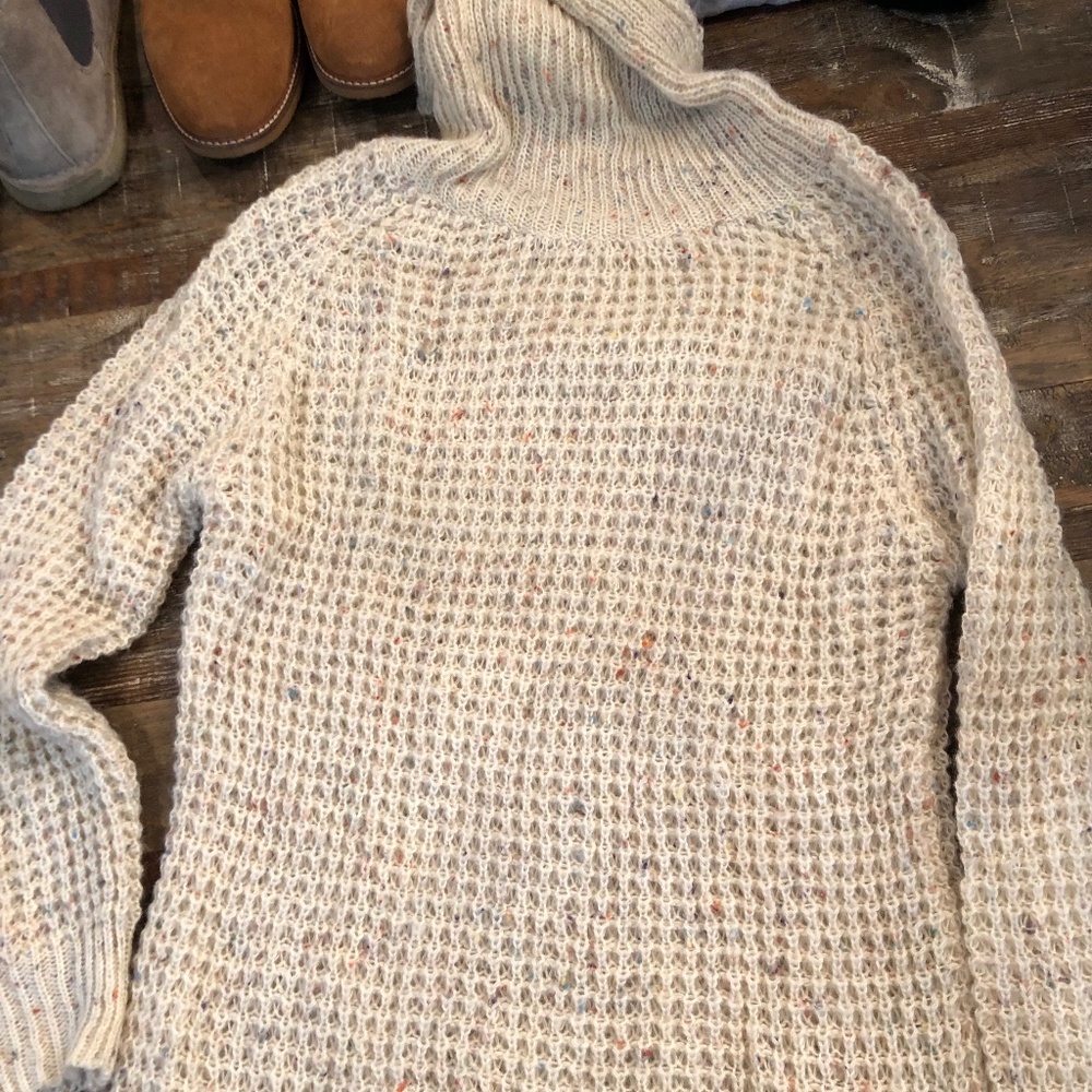 Multi colored fleck turtleneck